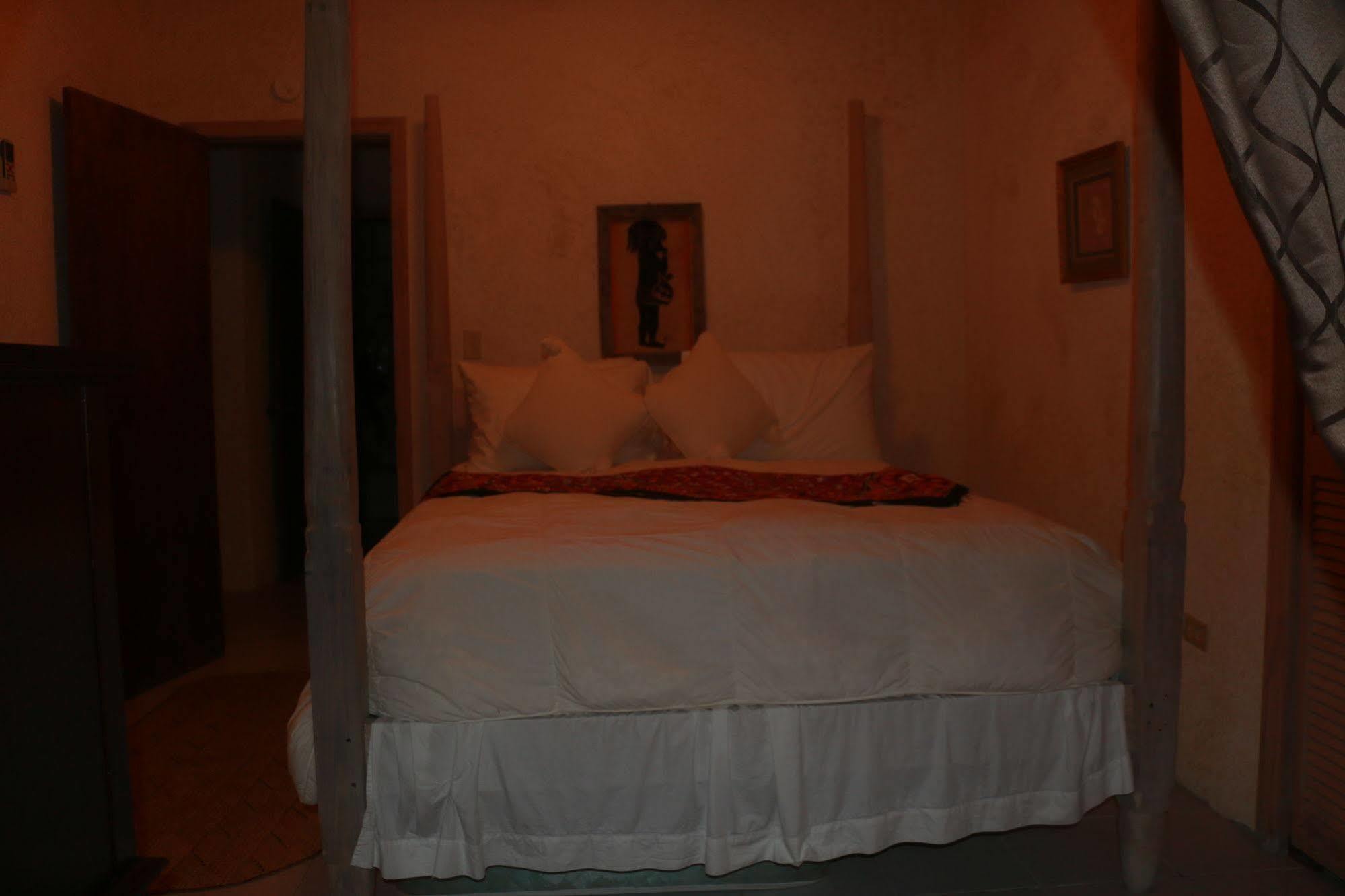 The Sugar Apple Lodging Dunmore Town Exteriör bild