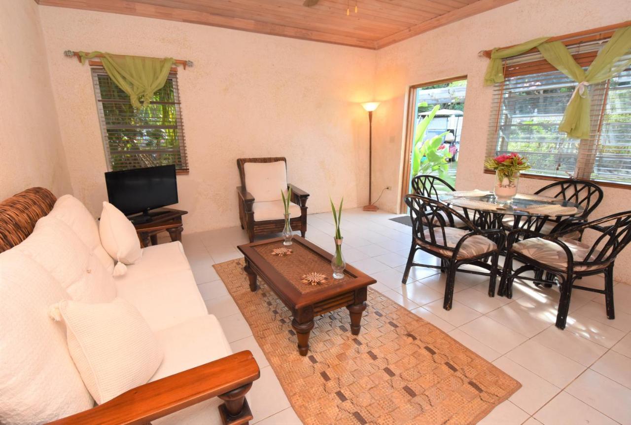 The Sugar Apple Lodging Dunmore Town Exteriör bild